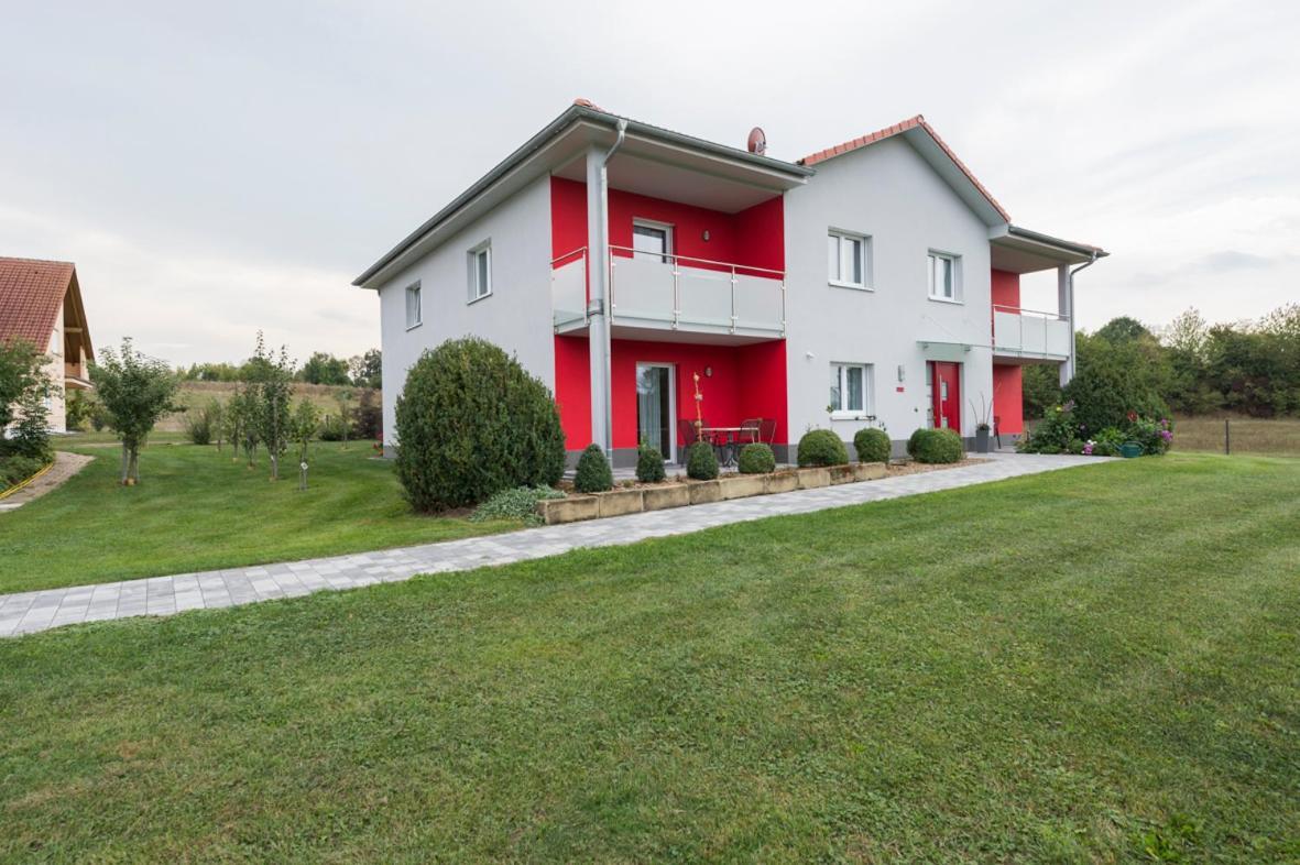 Hofmann'S Apartements & Ferienwohnungen Oberdachstetten Ngoại thất bức ảnh